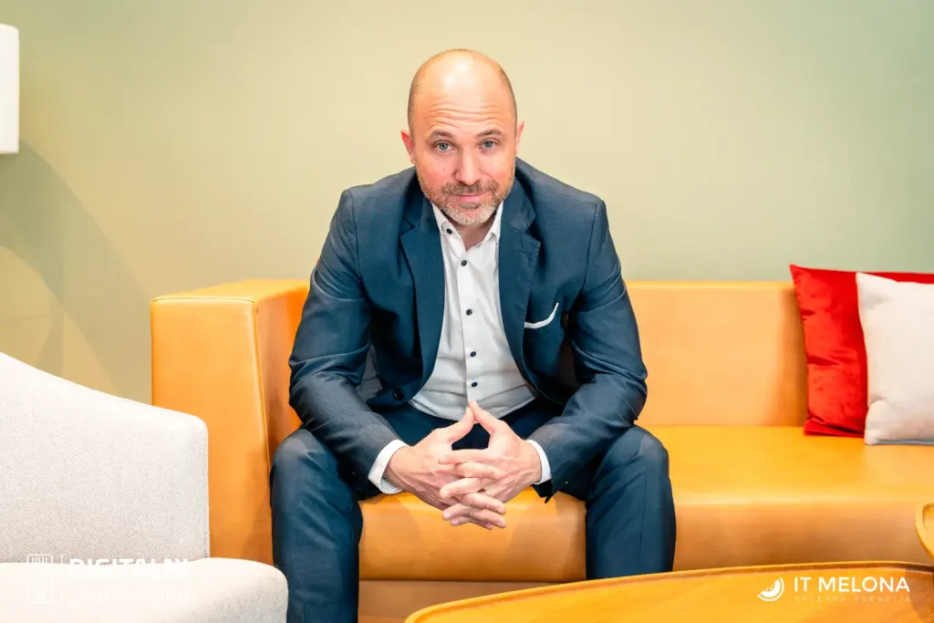 Gaber-Marolt-slika-Diploma-Praktik-NLP-Mojster-Trener-Coach-Gaber-Marolt-NLP-CENTER (1) Gaber Marolt predavatelj delavnice negativni notranji glas