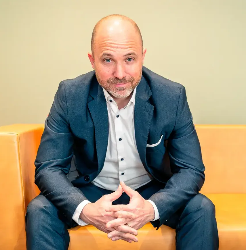 Gaber-Marolt-slika-Diploma-Praktik-NLP-Mojster-Trener-Coach-Gaber-Marolt-NLP-CENTER (1) Gaber Marolt predavatelj
