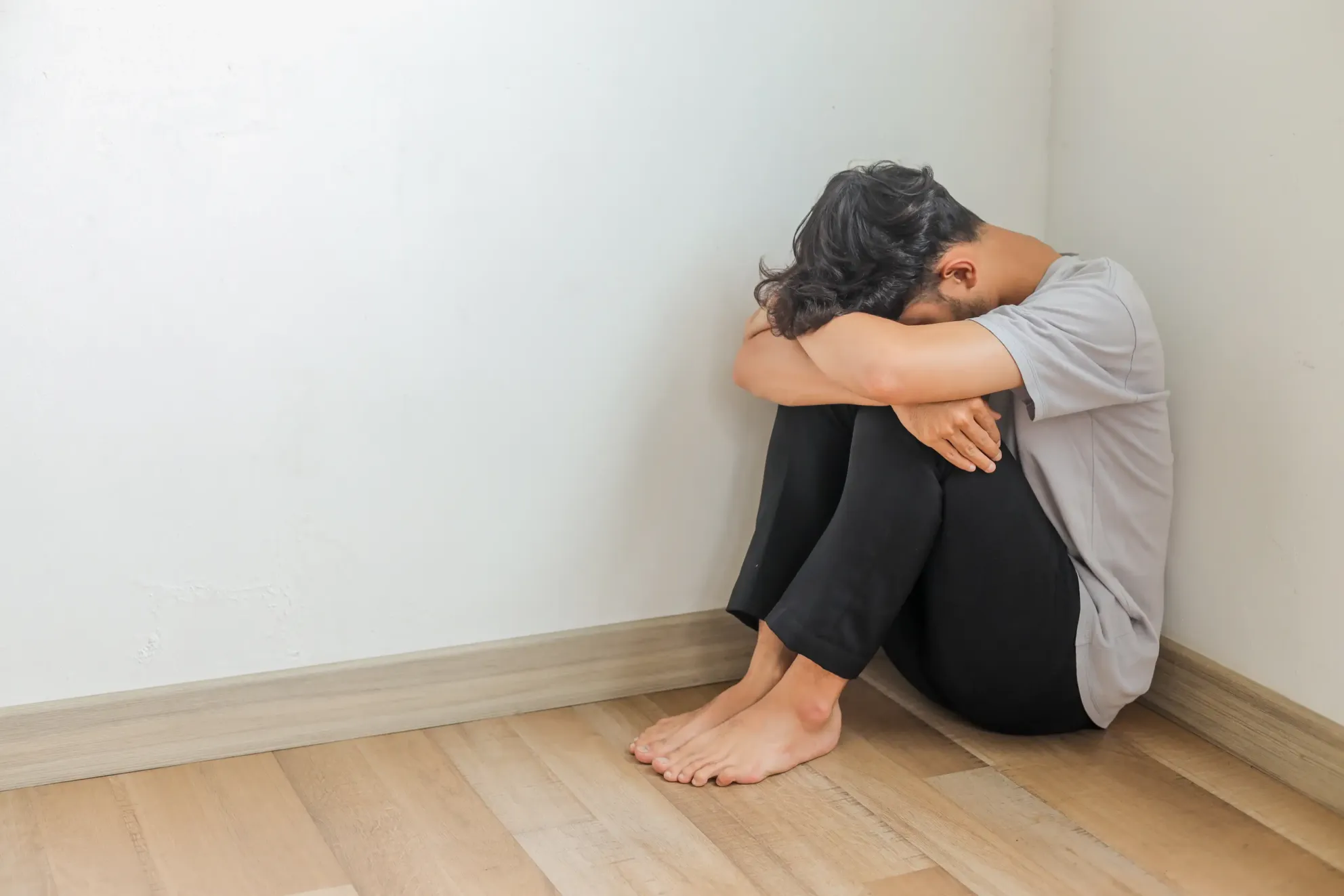 strah_fobije_nlp_center Jezna ženska v pisarni, ki kriči